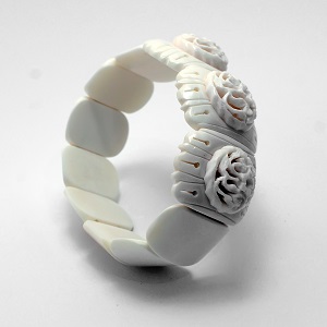 stretch bracelet carved bone