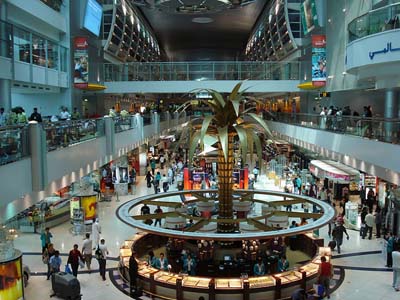 Стюардесса из Перми выпала из самолета в аэропорту Арабских Эмиратов